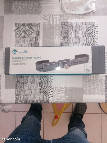 Cadenas pour container