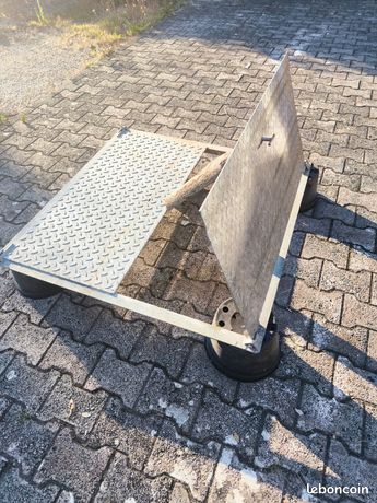 Cadre metallique de fermeture