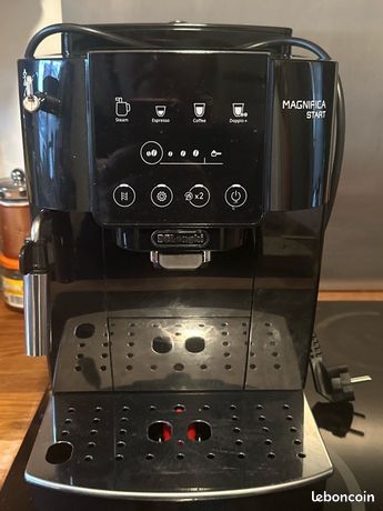 Cafetière à grains Delonghi quasi neuve