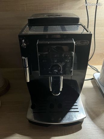 Cafetière à grains deLonghi