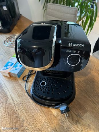 Cafetière dosettes tassimo