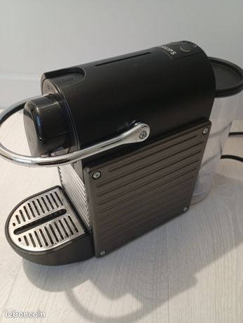 Cafetière Krups Nespresso Pixie titan