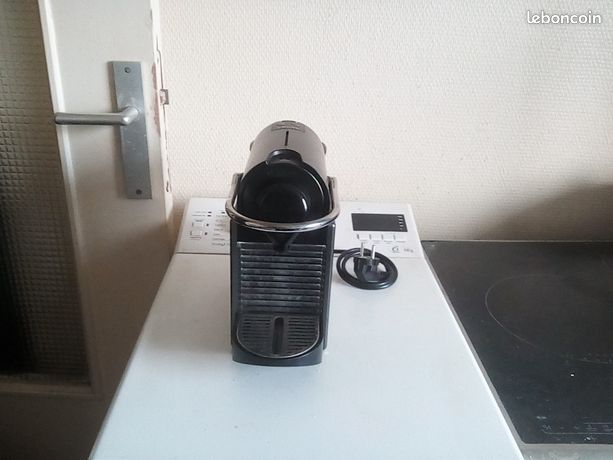 Cafetière Krups Nespresso Pixie Titanium Électrique - Modèle XN 3005