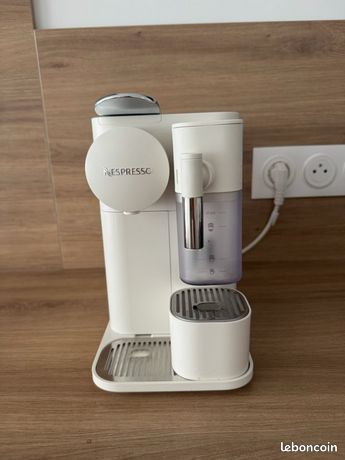 Cafetière Nespresso De'Longhi Blanc