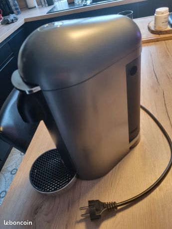 Cafetière nespresso gris souris