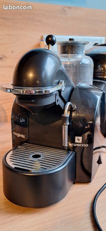 Cafetière Nespresso Magimix M200