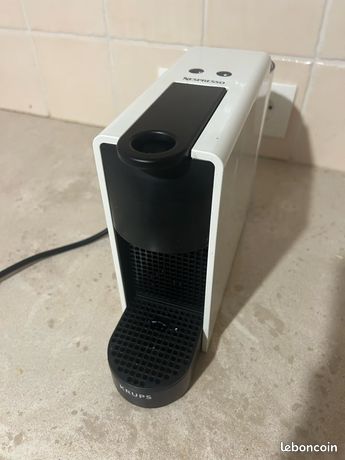 Cafetière nespresso marque Krups