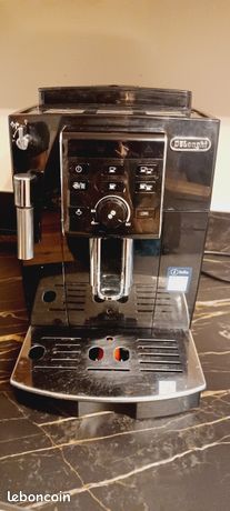 Cafetière delonghi magnifica s