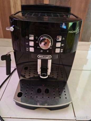 Cafetière Delonghi Magnifica S
