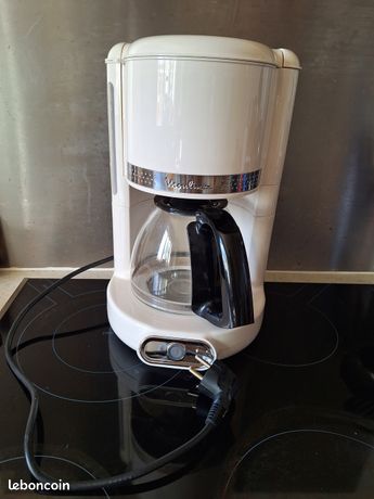 Cafetière filtre blanche Moulinex FG381