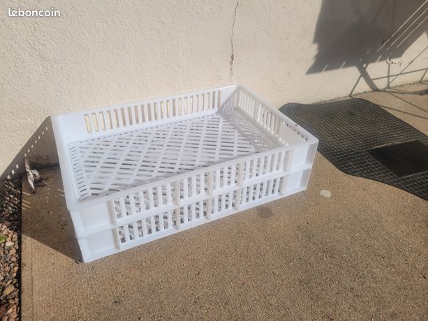 Caisse ajourée agréé alimentaire