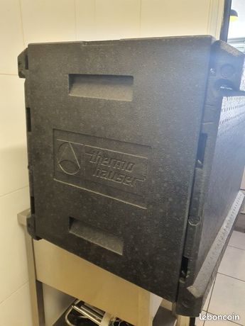 Caisse isotherme traiteur Thermo Hanser avec grilles