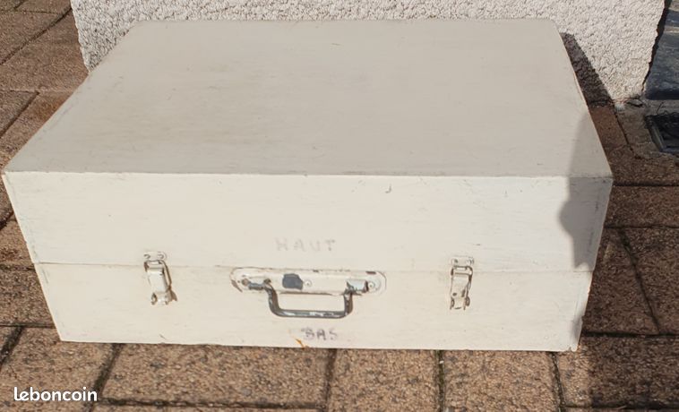 Caisse mallette en bois aggloméré épaisseur 1cm blanche L 57 x l 47 x H 20 cm