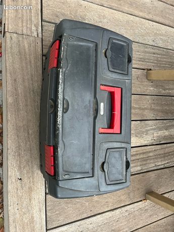 Caisse à outils keter + outils
