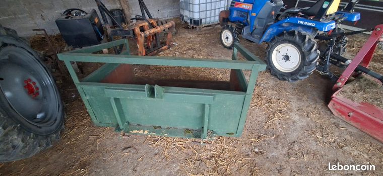 Caisse tracteur bennette