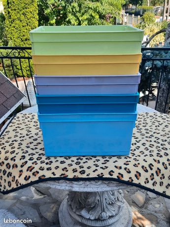 Caisses de rangement en plastique