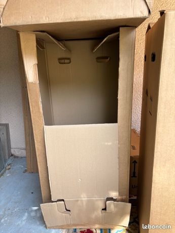 Caisses de transport vêtements