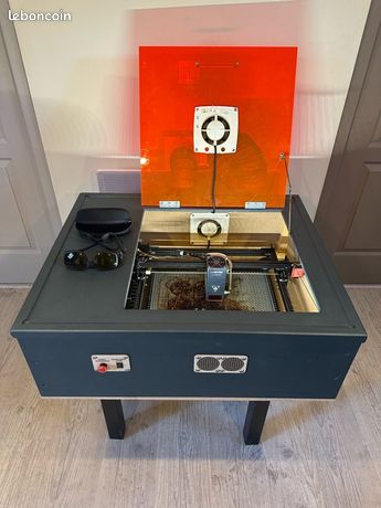 Caisson + graveuse découpeuse laser 20W optique