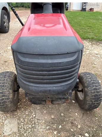 Calandre de tracteur tondeuse