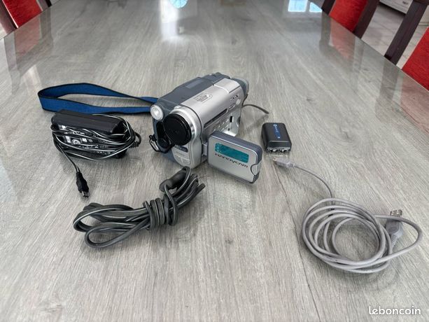 Camescope digital8 Sony DCR-TRV265E pal