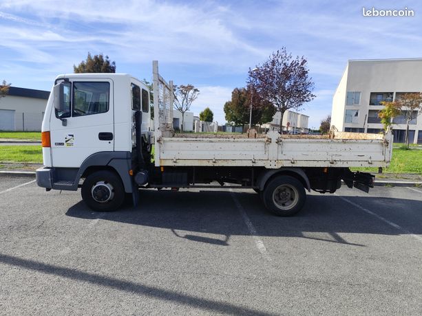 Camion benne poids lourd Nissan Atleon 80.14