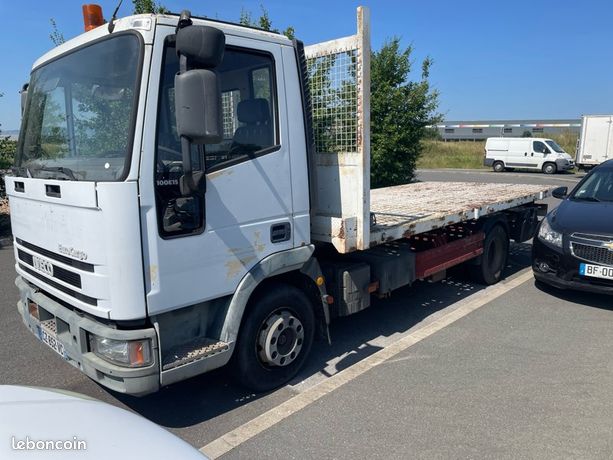Camion depanneuse fiault pl iveco 100e15 eurocargo