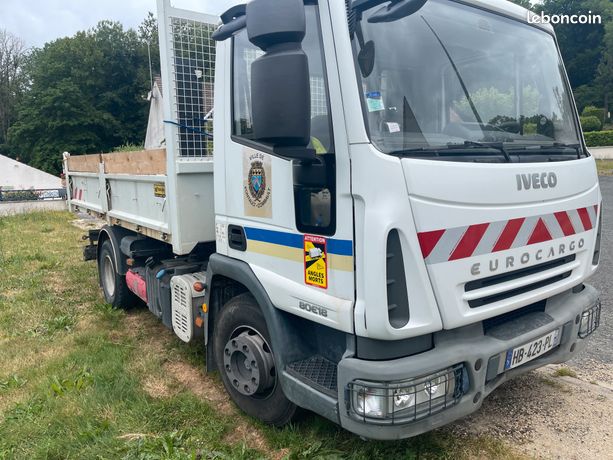 Camion Poids Lourd IVECO Compact