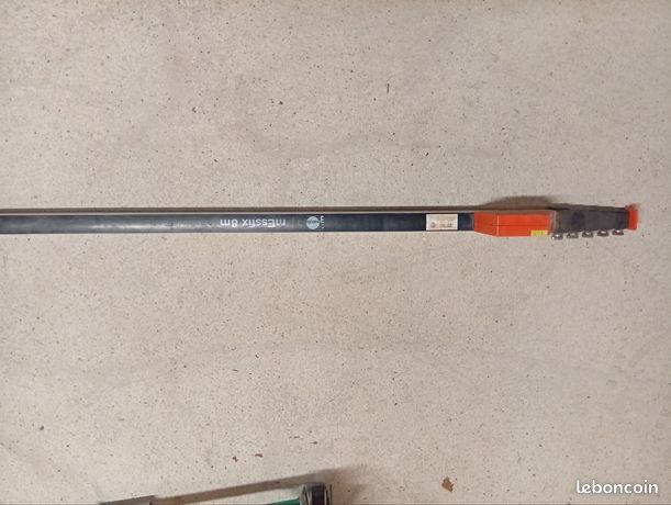 Canne mesure 8 mètres