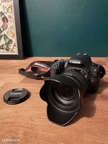 Canon EOS 200D pack + 2 batteries + filtres