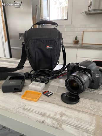 Canon EOS 600D + Objectif 18-55 stabilisé en