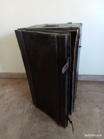 Cantine militaire métallique