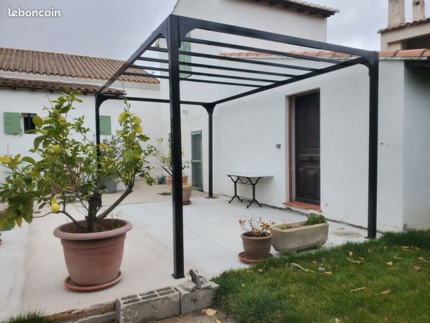 Carport , Treille , Abris