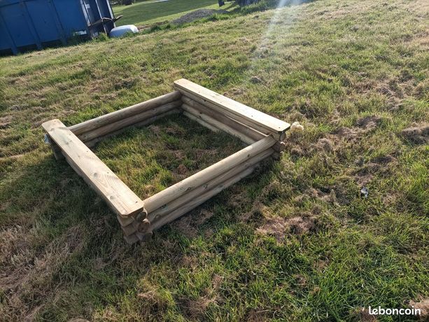 Carré potager bac a sable