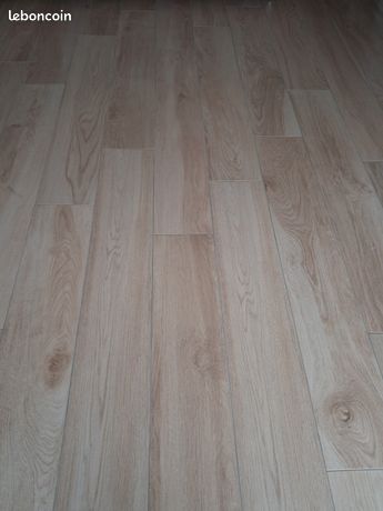 Carrelage imitation parquet rectifié