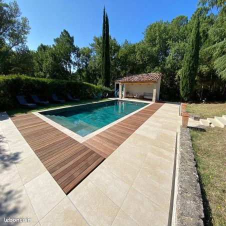 Carrelage piscine / terrasse extérieur / tour de piscine⁮⁭⁫​​​⁫⁮⁮⁭⁫⁭⁪⁪⁫