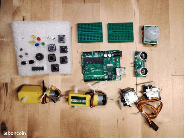 Carte Arduino Uno avec capteurs moteurs ect