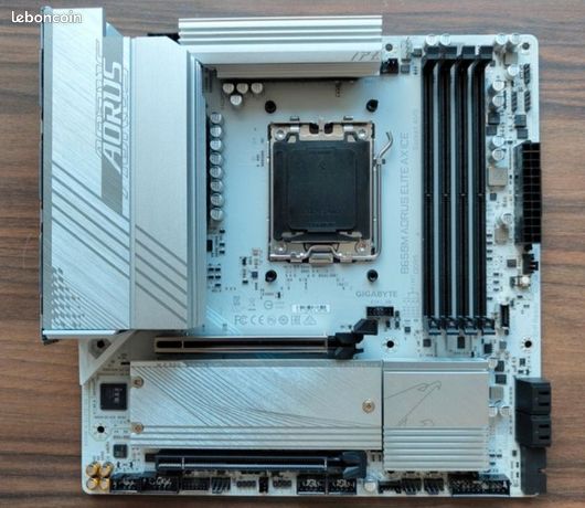 Carte mère Gigabyte B650M AORUS ELITE AX ICE Parfait état Garantie 1 an