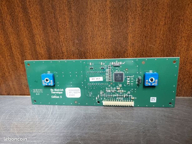 Carte UC Base gt120 pour chaudiere De Dietrich
Utilisée uniquement 3 mois suite changement de chaudière