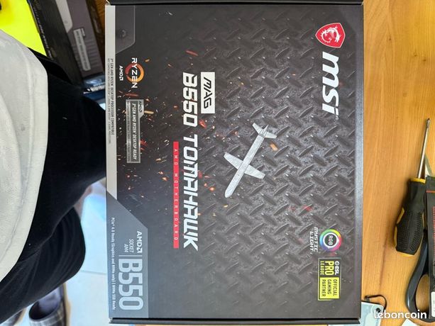 Carte mère MSI B550M MAG TOMAHAWK