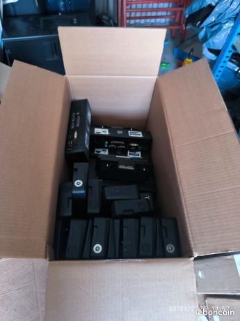 Cartons environ 30 HP UltraSlim Station d'Accueil