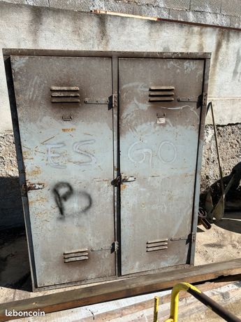 Casier mettalique usine