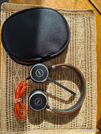 Casque audio micro embarqué