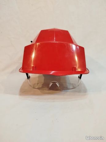 Casque de sécurité avec visière