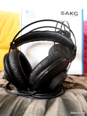 Casque AKG K52