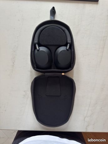 Casque Sony WH-1000XM5 sans fil à réduction de bruit