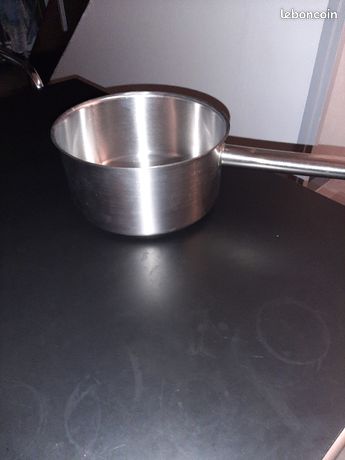 Casserole professionnel diamètre 23