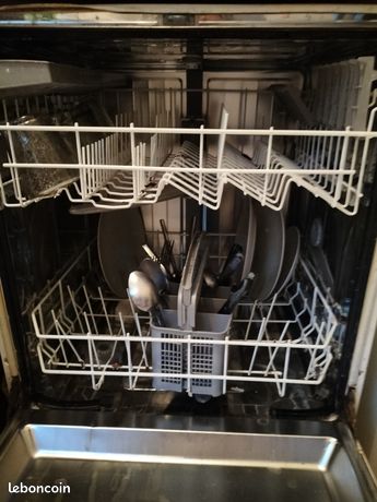 Cause demenagement vend lave vaisselle