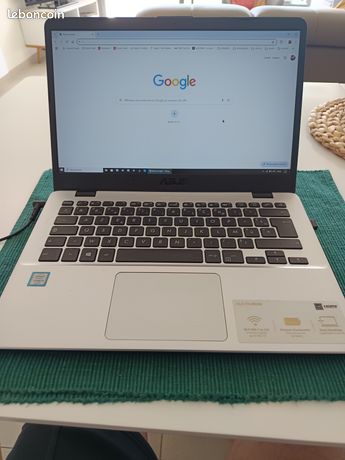 Cause double emploi vend ordinateur ASUS VIVOBOOK Mémoire RAM 6GO Windows 10 INTEL CORE en excellent état de fonctionnement avec sa pochette de transport 85 enlèvement sur place région Royan