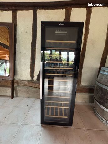 Cave à vin Candy 65 bouteilles