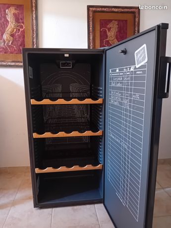 Cave a vin Climadiff 130 bouteilles